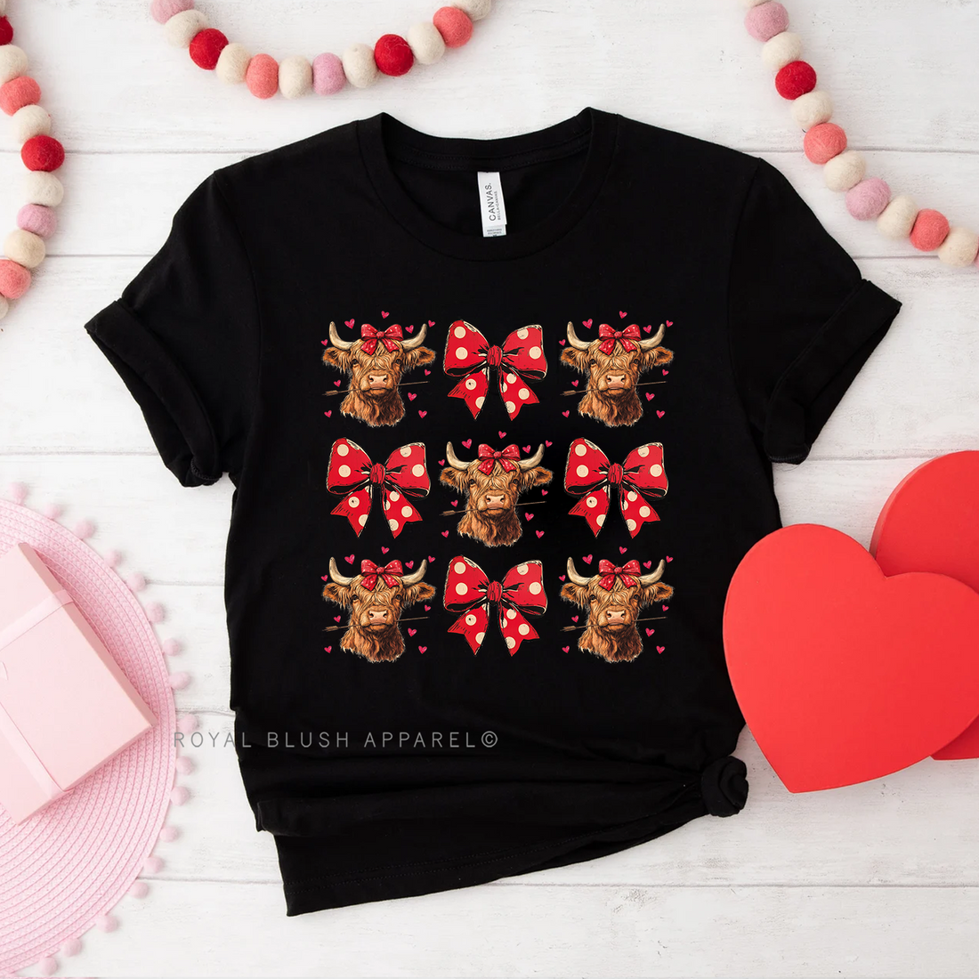 Highland Cows & Bows Relaxed Unisex T-shirt