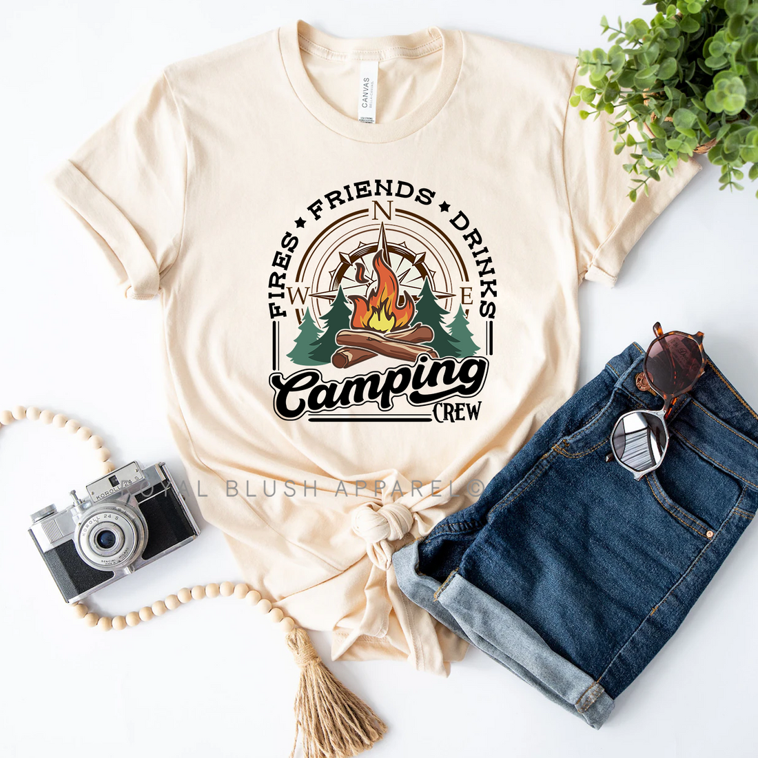 T-shirt unisexe décontracté de l’équipe de camping