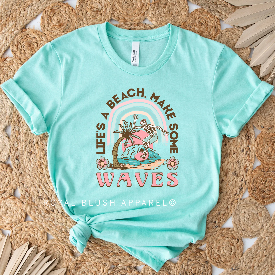 T-shirt unisexe décontracté de Skeleton Life’s A Beach