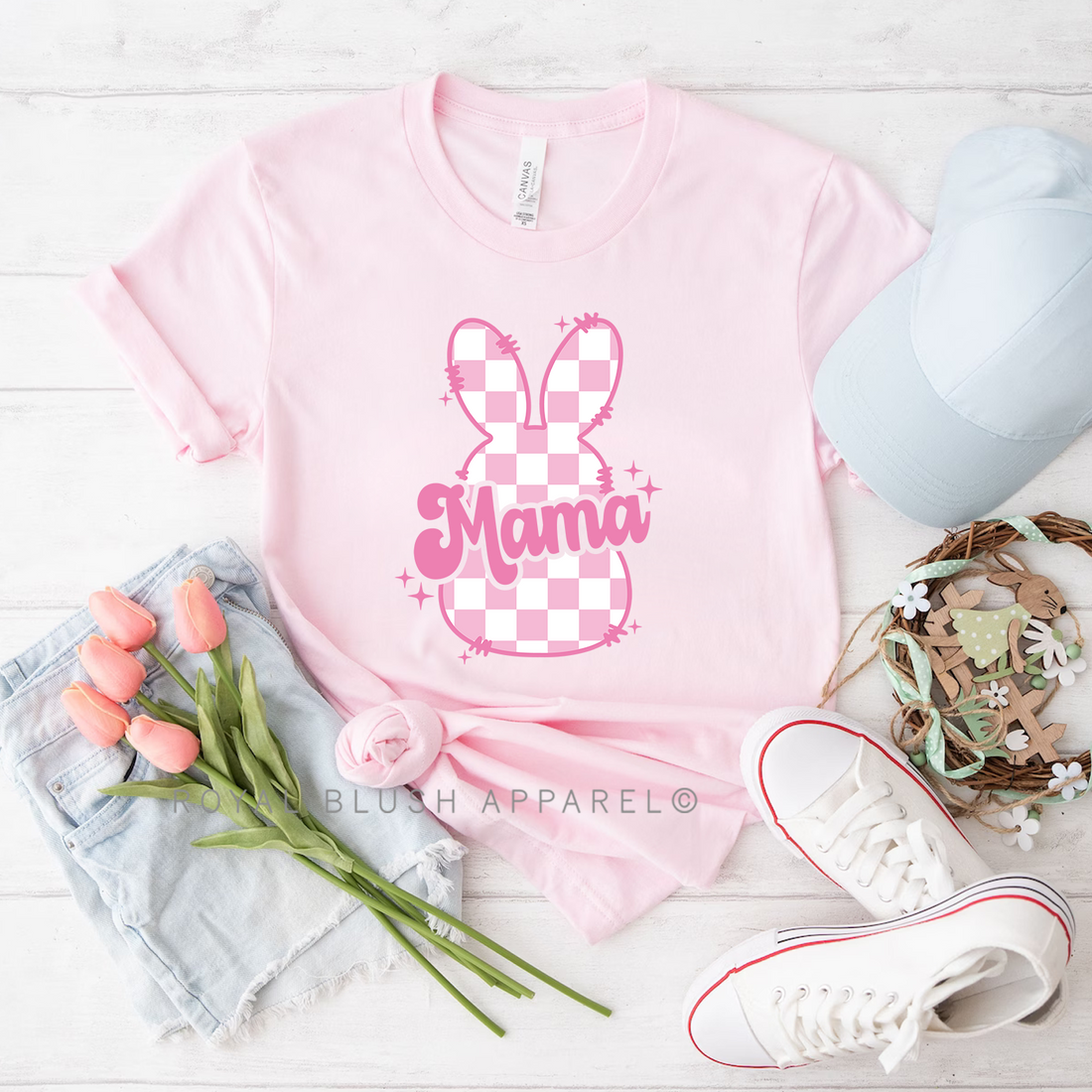 Mama Bunny Relaxed Unisex T-shirt