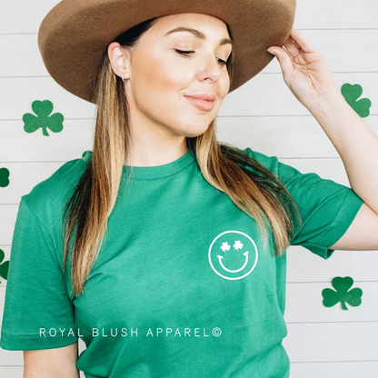 Clover Eyes Relaxed Unisex T-shirt
