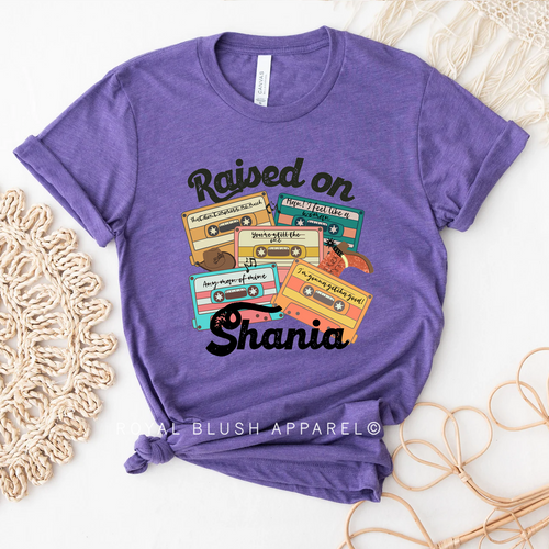 Raised On Shania graphic T-shirt
